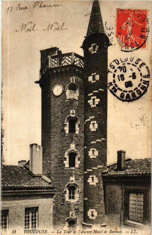 Carte postale ancienne Toulouse - La Tour de l'ancien Hotel de Bernuy à Toulouse