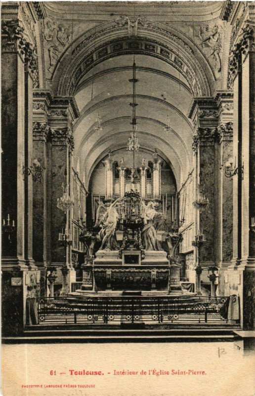 Carte postale ancienne Toulouse - Intérieur de l'Eglise Saint-Pierre à Toulouse