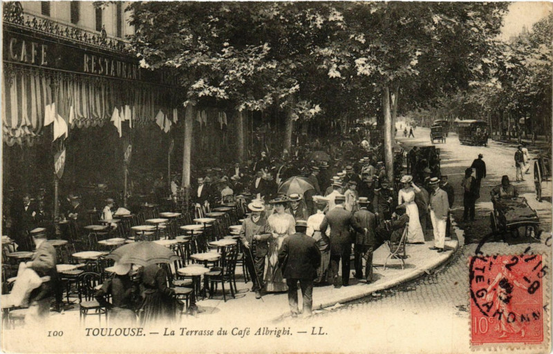 Carte postale ancienne Toulouse - La Terrasse du Café Albrighi à Toulouse