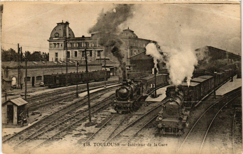Carte postale ancienne Toulouse - Interieur de la Gare à Toulouse