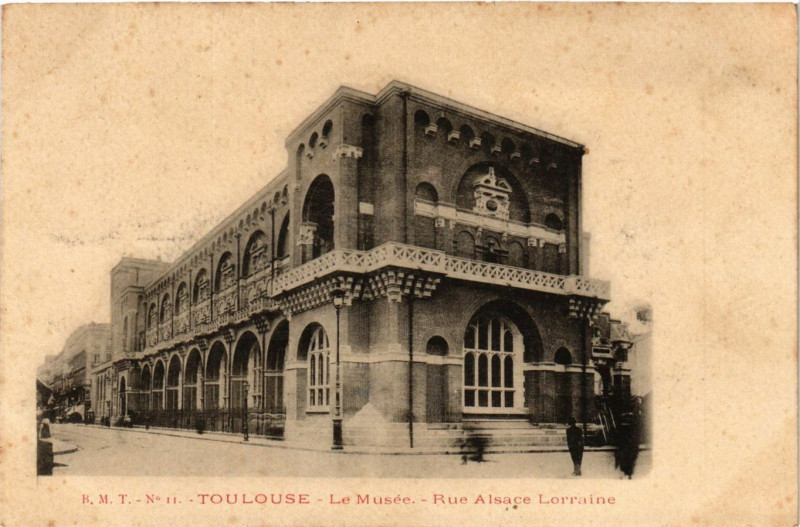 Carte postale ancienne Toulouse - Le Musée Rue Alsace Lorraine à Toulouse