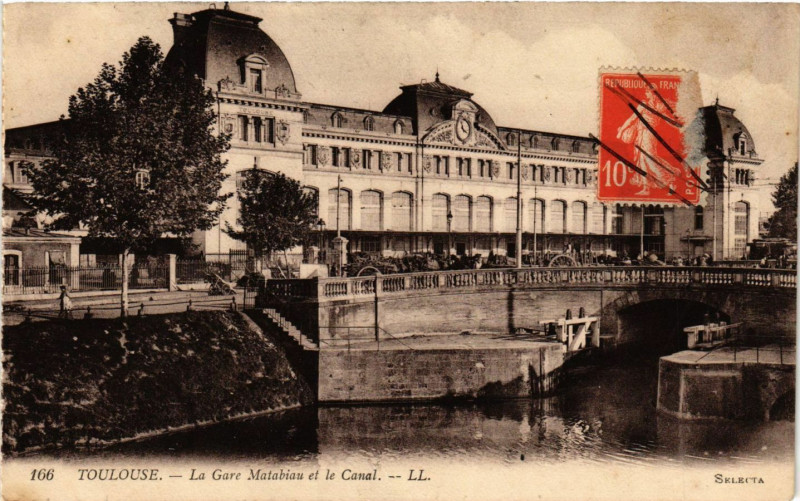 Carte postale ancienne Toulouse - La Gare Matabiau et le Canal à Toulouse