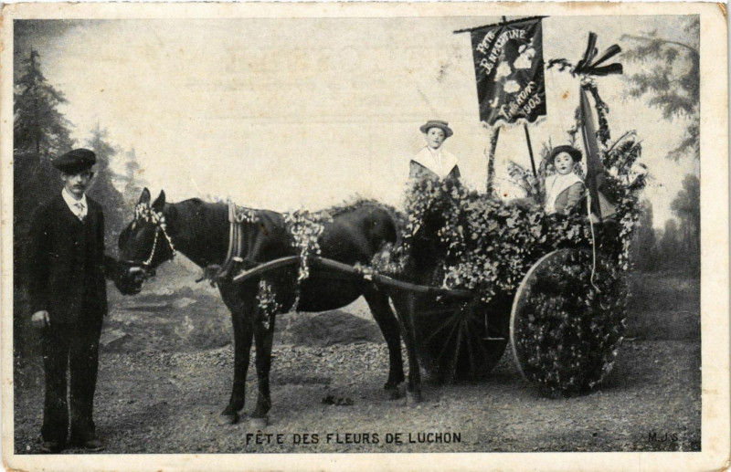 Carte postale ancienne Luchon - Fete des Fleurs