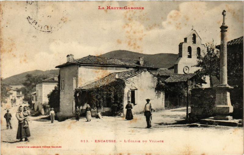 Carte postale ancienne Encausse - L'Eglise du Village