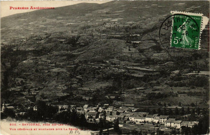 Carte postale ancienne Savignac Vue Générale et Montagne
