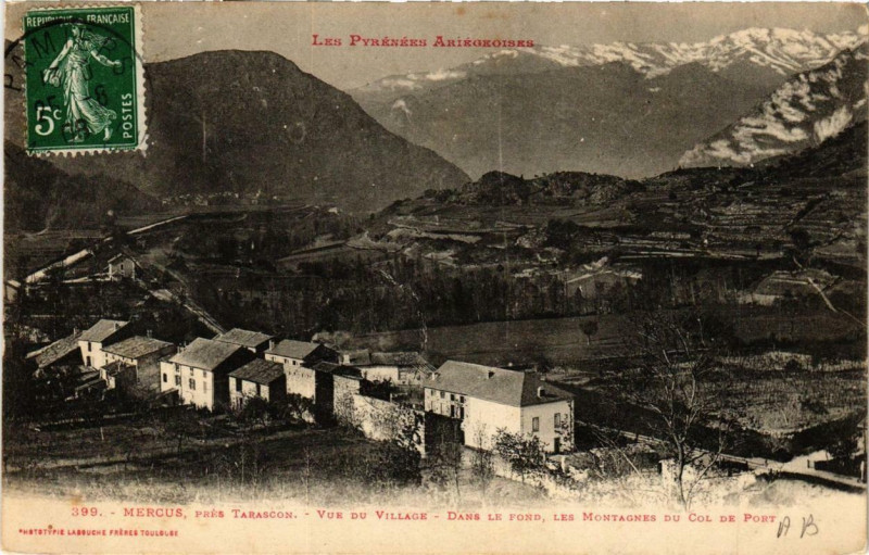Carte postale ancienne Mercus, pres Tarascon Vue du Village