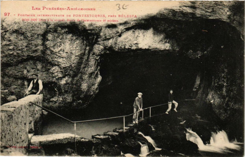Carte postale ancienne Fontaine intermittente de Fontestorbes
