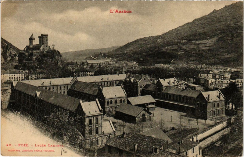 Carte postale ancienne Foix Lycée Lakanal à Foix