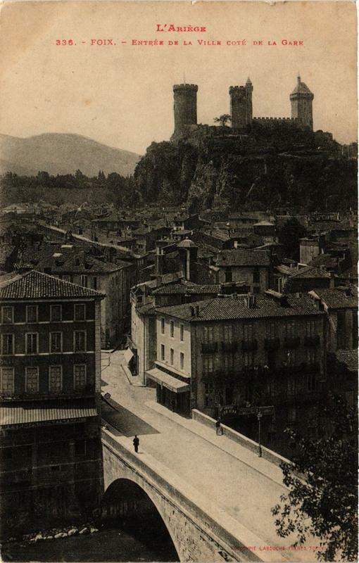 Carte postale ancienne Foix Entrée de la Ville coté de la Gare à Foix