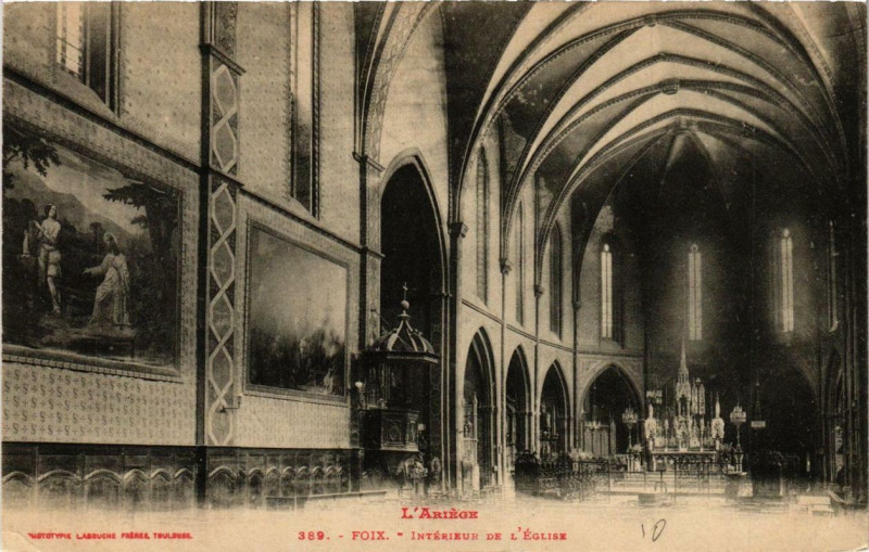 Carte postale ancienne Foix Intérieur de Eglise à Foix