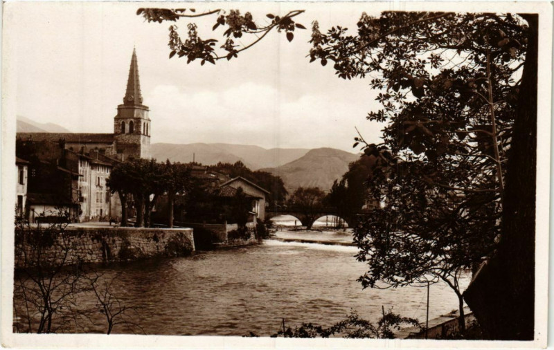Carte postale ancienne Saint Girons- Rive droite,Clocher,Pont Vieux France à Saint-Girons