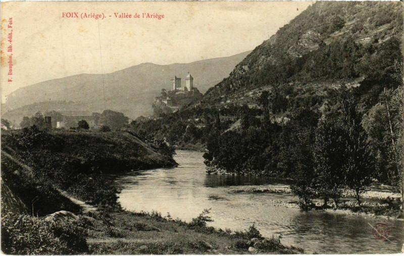 Carte postale ancienne Foix- Vallee de l'Ariege France à Foix