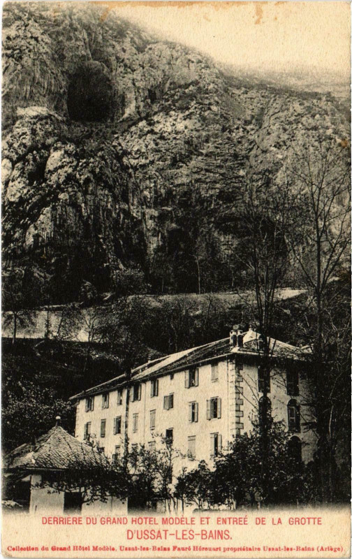 Carte postale ancienne Derriere du Grand Hotel Ariege