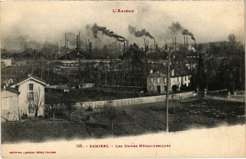 Carte postale ancienne Pamiers LEs Usines Métallurqikque Ariege à Pamiers