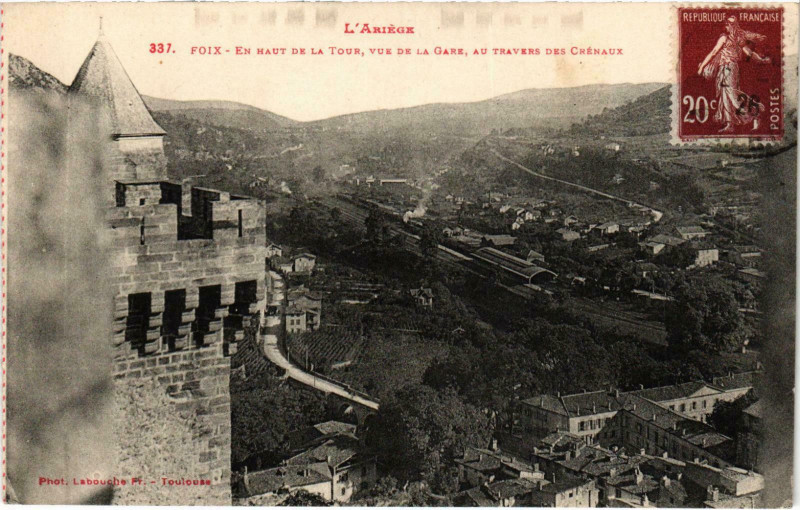 Carte postale ancienne Foix LEn Haut de la Tour Ariege à Foix