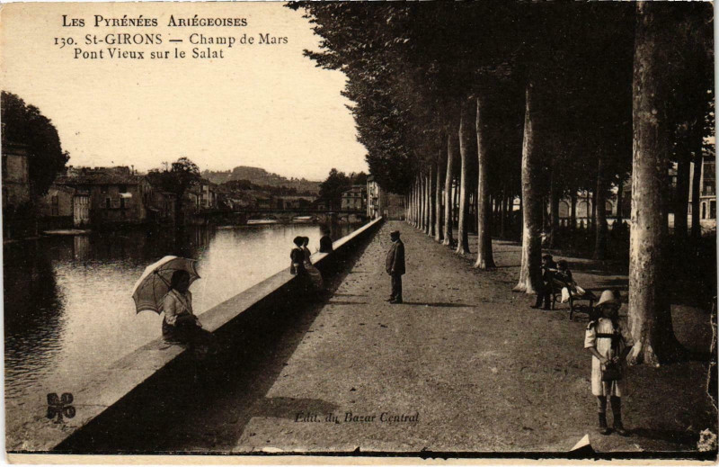 Carte postale ancienne Saint-Girons Champ de Mars Ariege à Saint-Girons
