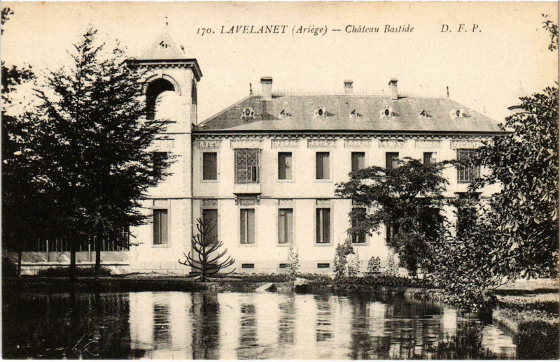 Carte postale ancienne Lavelanet Chateau Bastide Ariege à Lavelanet
