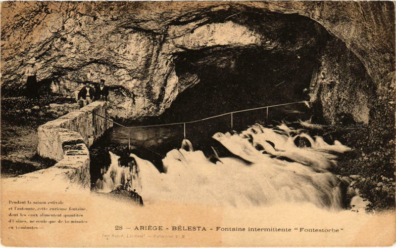 Carte postale ancienne Belest Fontaine intermittente Ariege