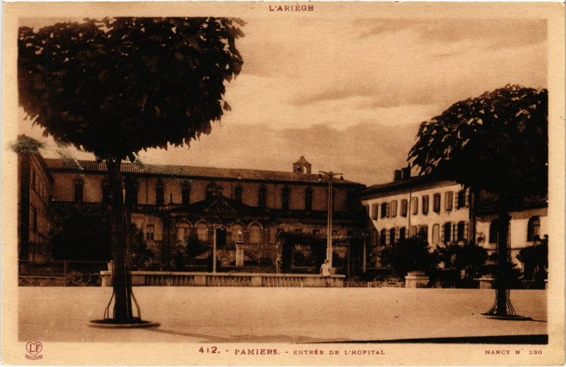 Carte postale ancienne Pamiers Entrée de l'Hopital Ariege à Pamiers