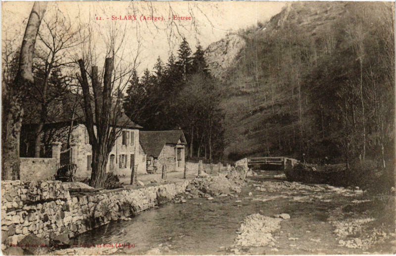 Carte postale ancienne Saint-Laty Entrée Ariege