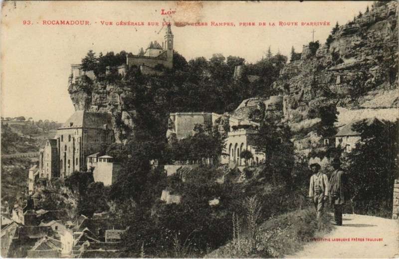 Carte postale ancienne Rocamadour Vue générale, Route d'Arrivée à Rocamadour