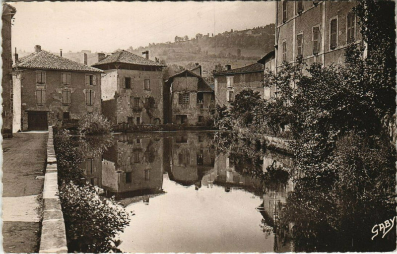 Carte postale ancienne Figeac - L'Etang, les Trois Moulin à Figeac