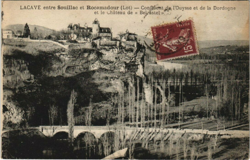Carte postale ancienne LACAVE, entre SOUILLACet Rocamadour - Confluent de l'Ouysse à Rocamadour