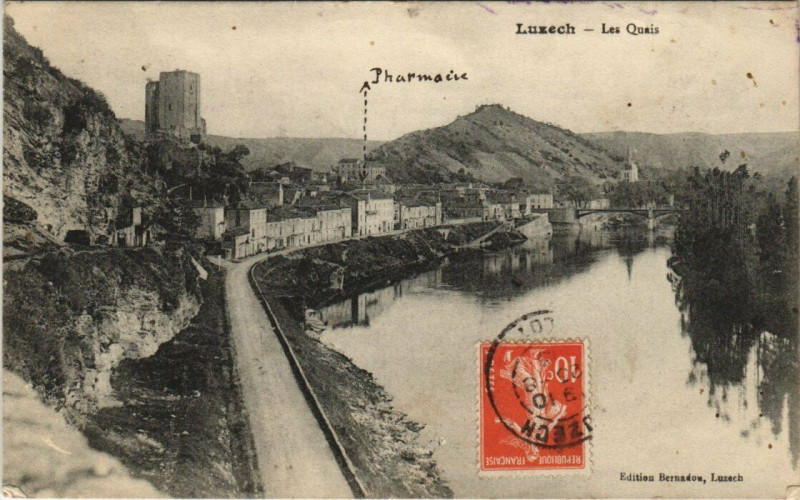 Carte postale ancienne Luzech - Les Quais à Luzech