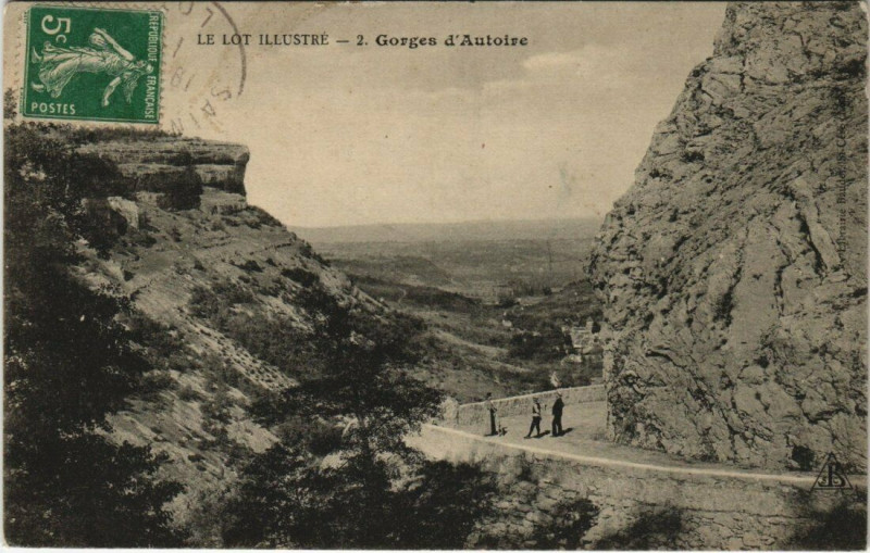 Carte postale ancienne Le Lot Illustre Gorges d'Autoire à Autoire