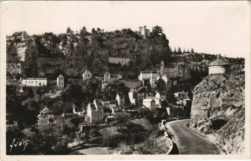 Carte postale ancienne Rocamadour Vue generale (cote Quest) à Rocamadour