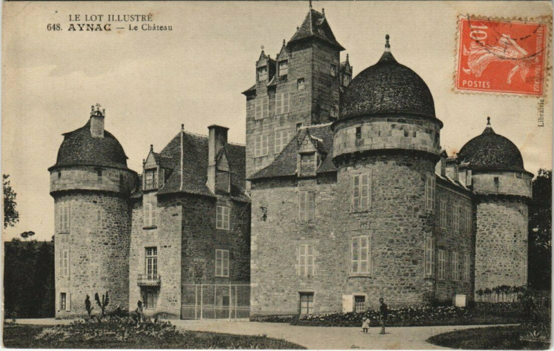 Carte postale ancienne Le Lot Illustre Aynac - Le Chateau à Aynac