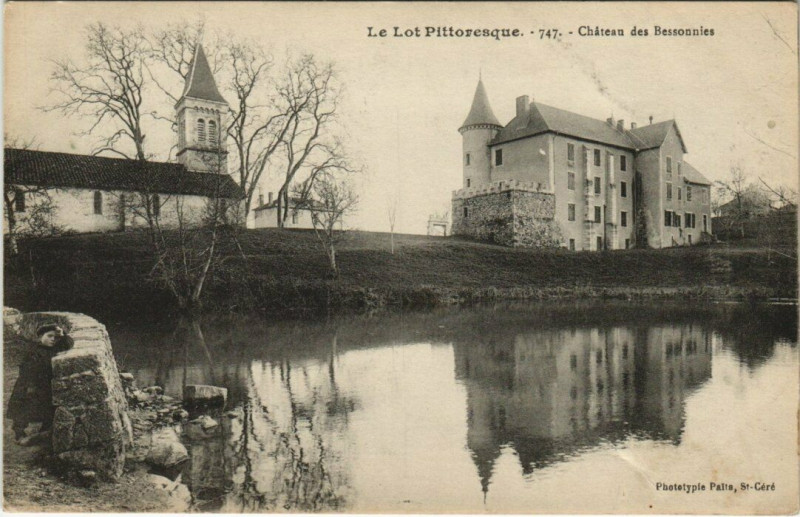 Carte postale ancienne Le Lot Pittoresque Chateau des Bessonnies