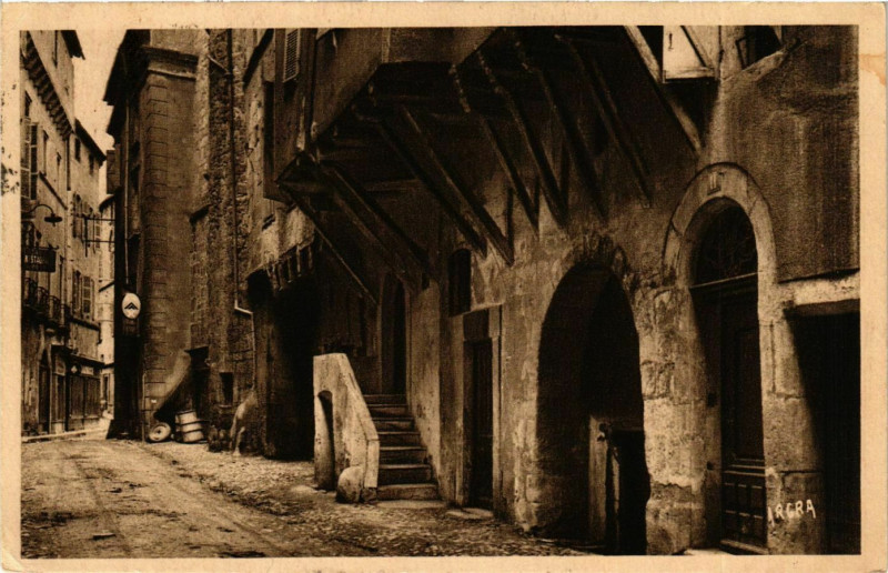 Carte postale ancienne Figeac en Quercy Rue Séguier Xiii s. à Figeac