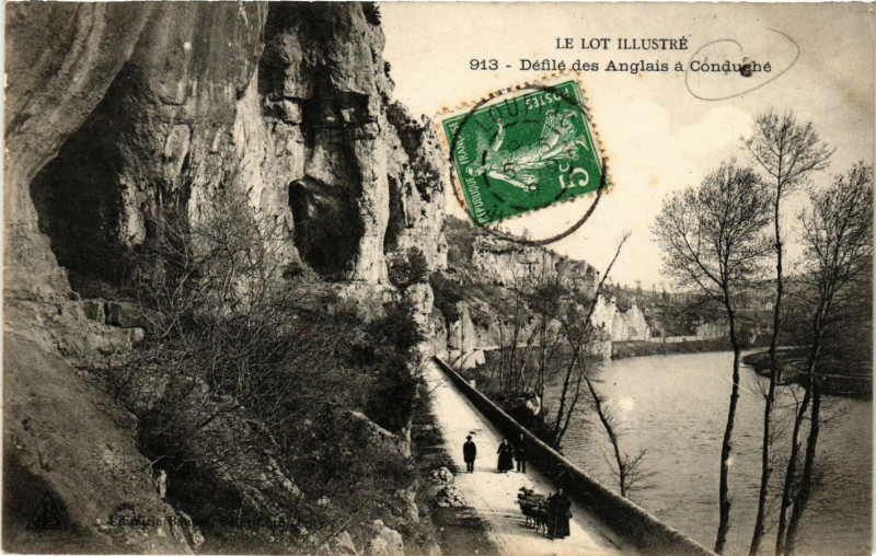 Carte postale ancienne Le Lot Illustre - Defile des Anglais a Conduehe