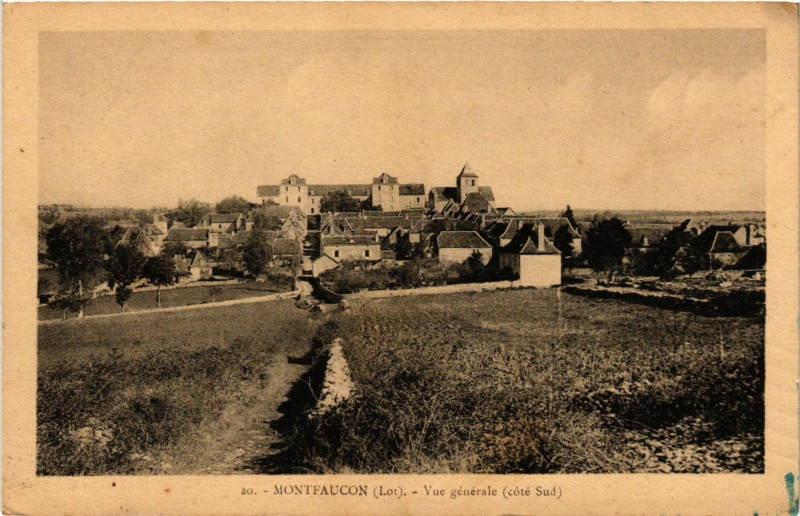 Carte postale ancienne Montfaucon - Vue générale (cote Sud) à Montfaucon