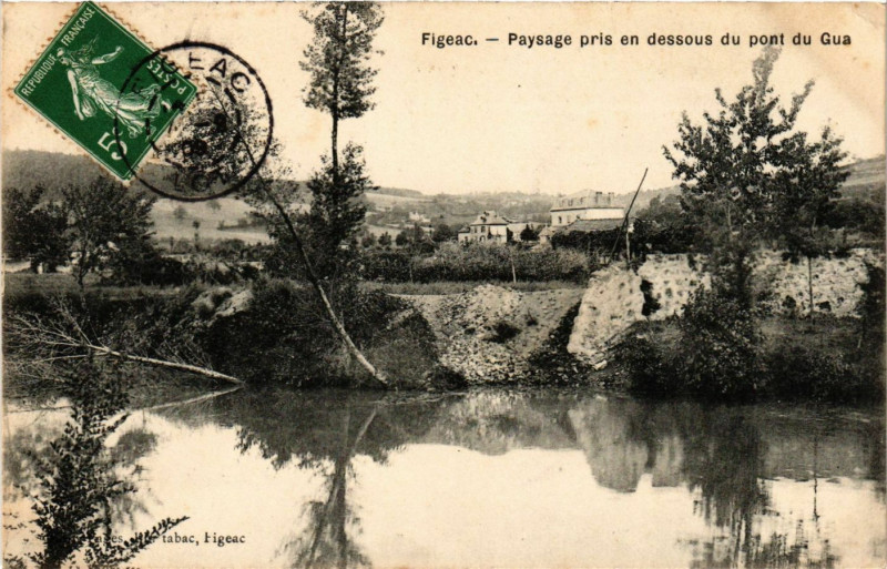 Carte postale ancienne Figeac - Paysage pris en dessous du pont du Gua à Figeac
