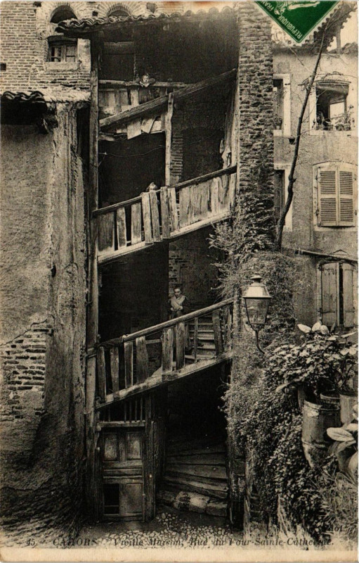 Carte postale ancienne Cahors - Vieille Maison Rue da Four-Ste Catherine à Cahors
