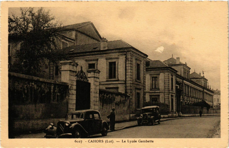 Carte postale ancienne Cahors - Le Lycée Gambetta à Cahors