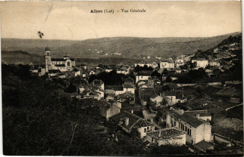 Carte postale ancienne Albas - Vue générale à Albas