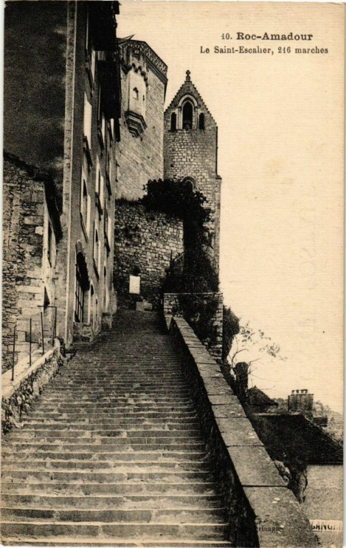 Carte postale ancienne Rocamadour - Le Saint-Escalier 216 marches à Rocamadour