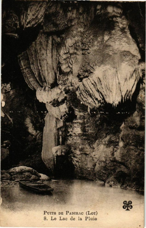 Carte postale ancienne Puits de Padirac - Le Lac de la Pluie à Padirac