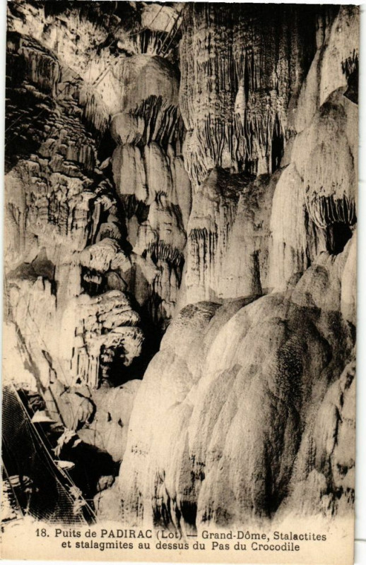 Carte postale ancienne Puits de Padirac - Grand-Dome stalactites et stalagmites à Padirac