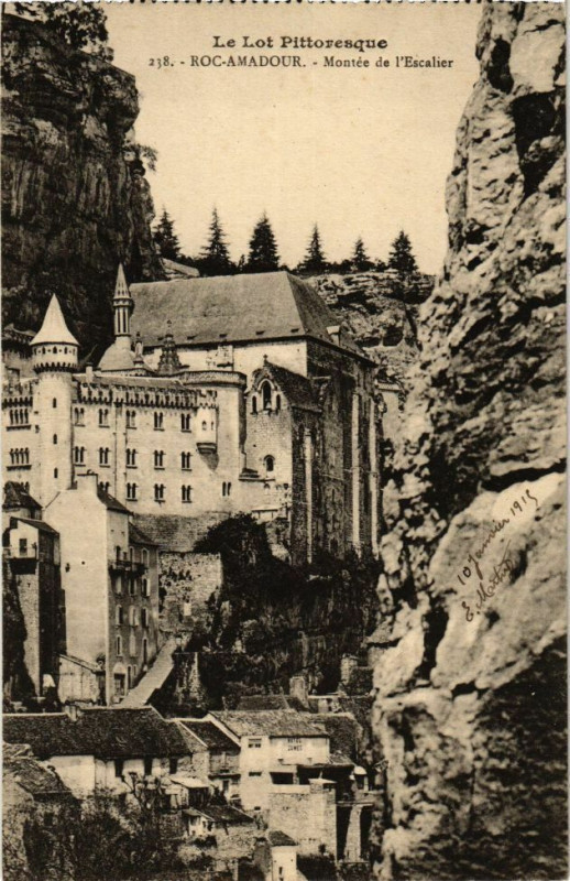 Carte postale ancienne Le Lot Pittoresque - Rocamadour - Monée de l'Escalier à Rocamadour