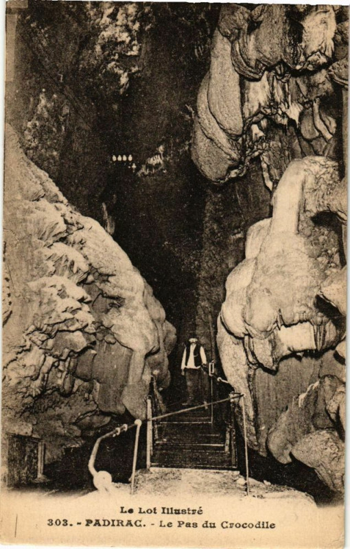 Carte postale ancienne Le Lot Illustre - Padirac - Le Pas du Crocodile à Padirac