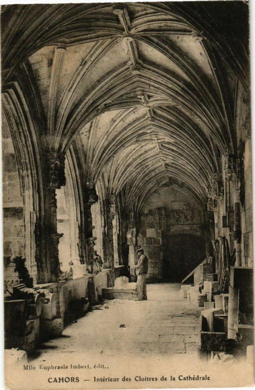 Carte postale ancienne Cahors - Interieur des Cloitres de la Cathédrale à Cahors