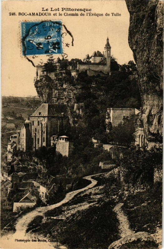 Carte postale ancienne Le Lot Pittoresque - Rocamadour et le Chemin de l'Eveque de Tulle à Rocamadour