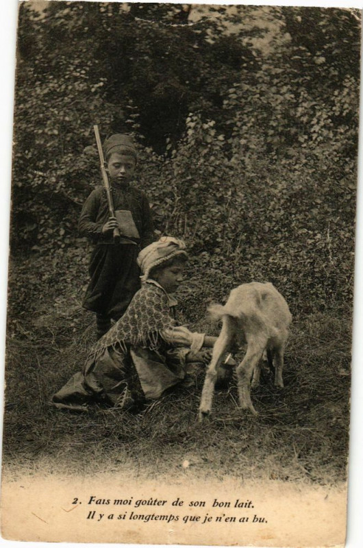 Carte postale ancienne Fats moi gouter de son bon lait