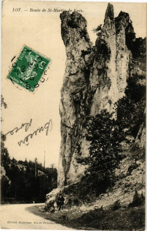 Carte postale ancienne Lot - Route de Saint-Martin de Vers