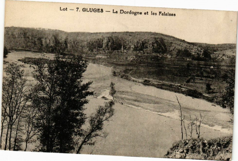 Carte postale ancienne Lot - Gluges - La Dordogne et les Falaises