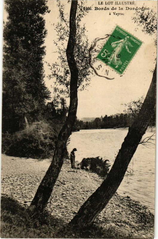 Carte postale ancienne Le Lot Illustre - Bords de la Dordogne a Vaysac
